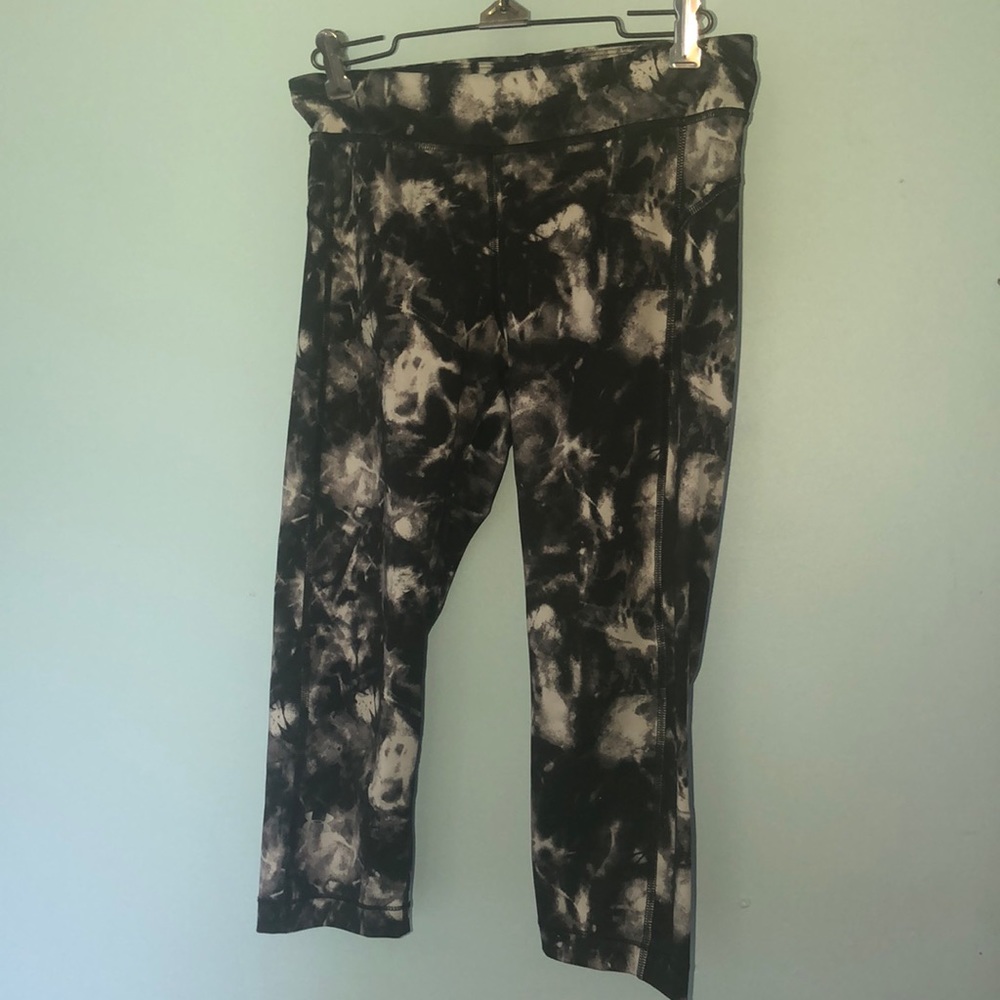 Athletic Under Armour Capris